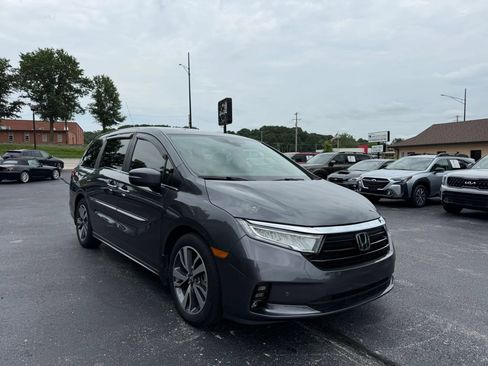 Used 2023 Honda Odyssey Touring image 8