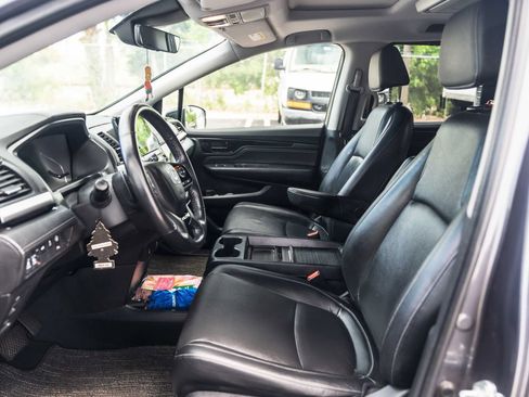 Used 2023 Honda Odyssey Touring image 14