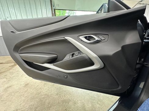 Used 2022 Chevrolet Camaro SS RWD image 29