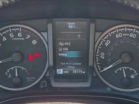 Certified 2021 Toyota Tacoma TRD Off-Road image 11