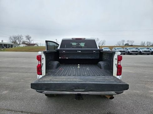 Used 2022 Chevrolet Silverado 2500 LT w/ Convenience Package image 23