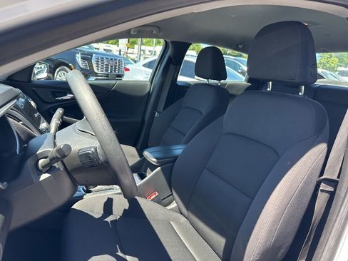 Used 2023 Chevrolet Malibu LT FWD image 11
