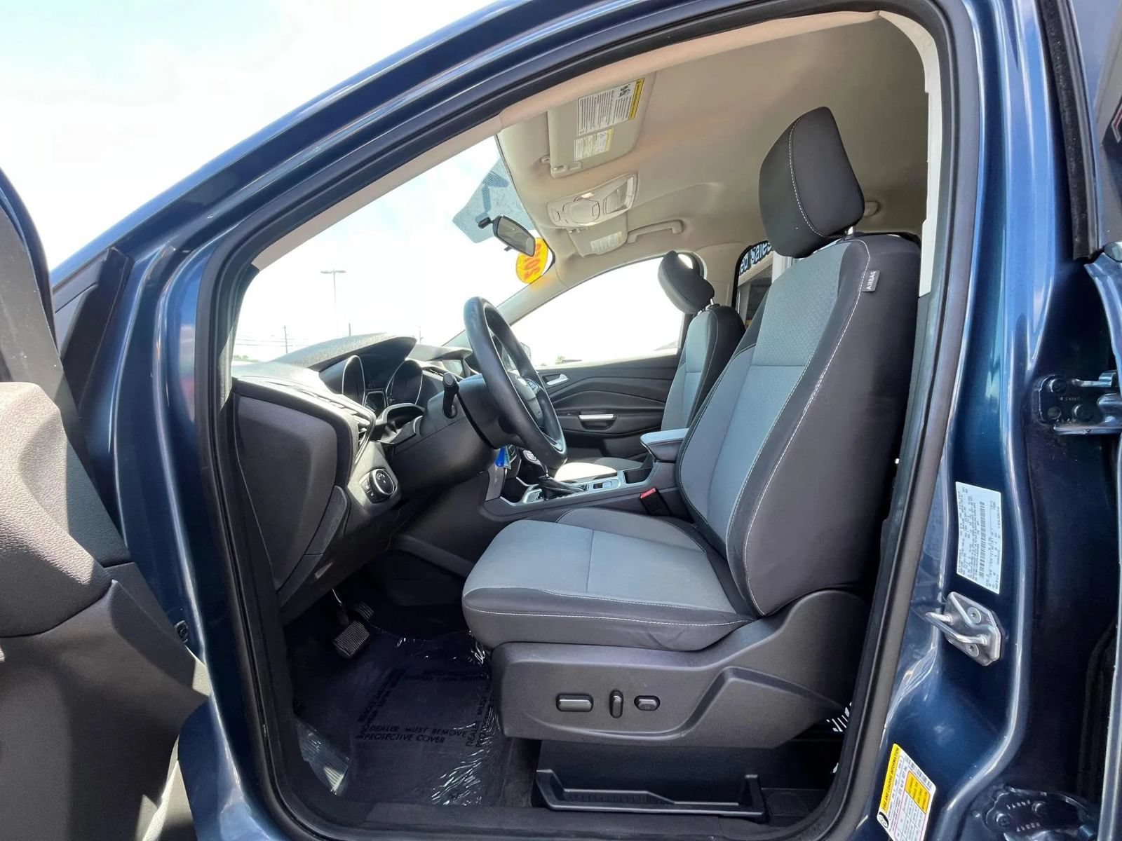 Used 2018 Ford Escape SE w/ SE Sync 3 Package AWD/4WD image 21