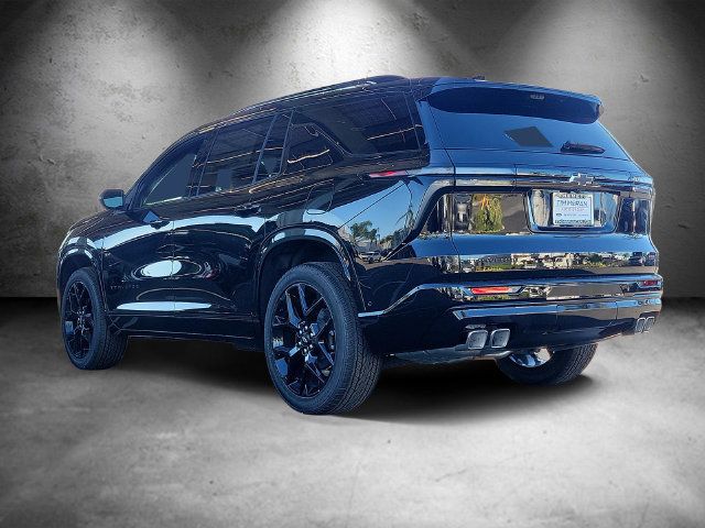 Used 2026 Chevrolet Traverse LT w/ Midnight/Sport Edition FWD image 4