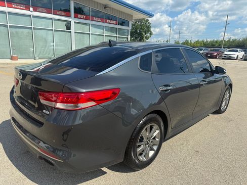 Used 2016 Kia Optima LX w/ Technology Package image 9