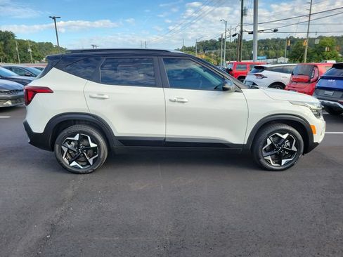 Certified 2025 Kia Seltos S AWD/4WD image 4