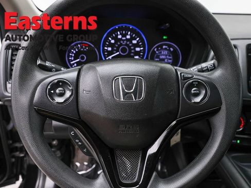 Used 2021 Honda HR-V LX image 10