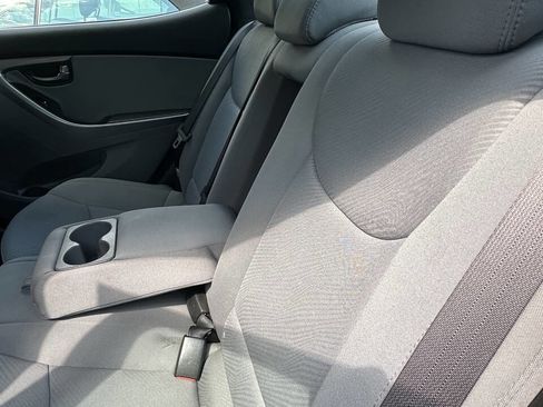Used 2013 Hyundai Elantra GLS w/ Preferred Pkg FWD image 9