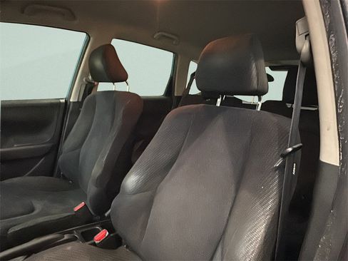 Used 2013 Honda Fit Sport image 8