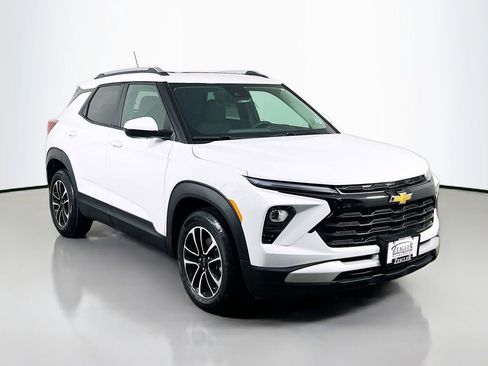 New 2026 Chevrolet TrailBlazer LT w/ Convenience Package image 3