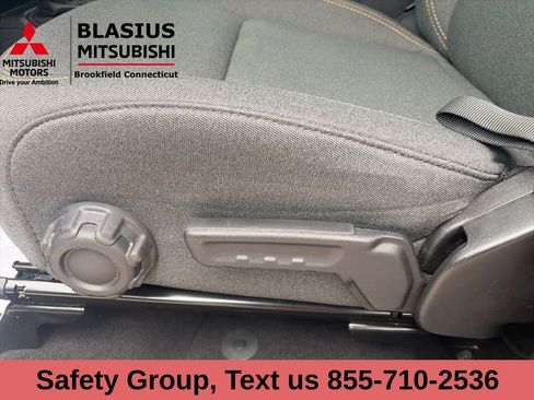 Used 2025 Jeep Wrangler Unlimited Sahara w/ Safety Group image 18