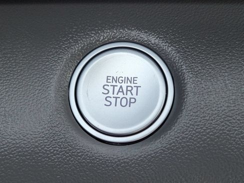 Certified 2025 Hyundai Elantra Sport FWD image 12