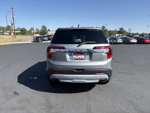 Used 2023 GMC Acadia SLE FWD image 9