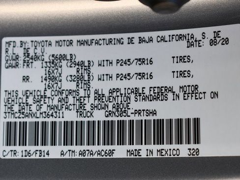 Used 2020 Toyota Tacoma SR image 32