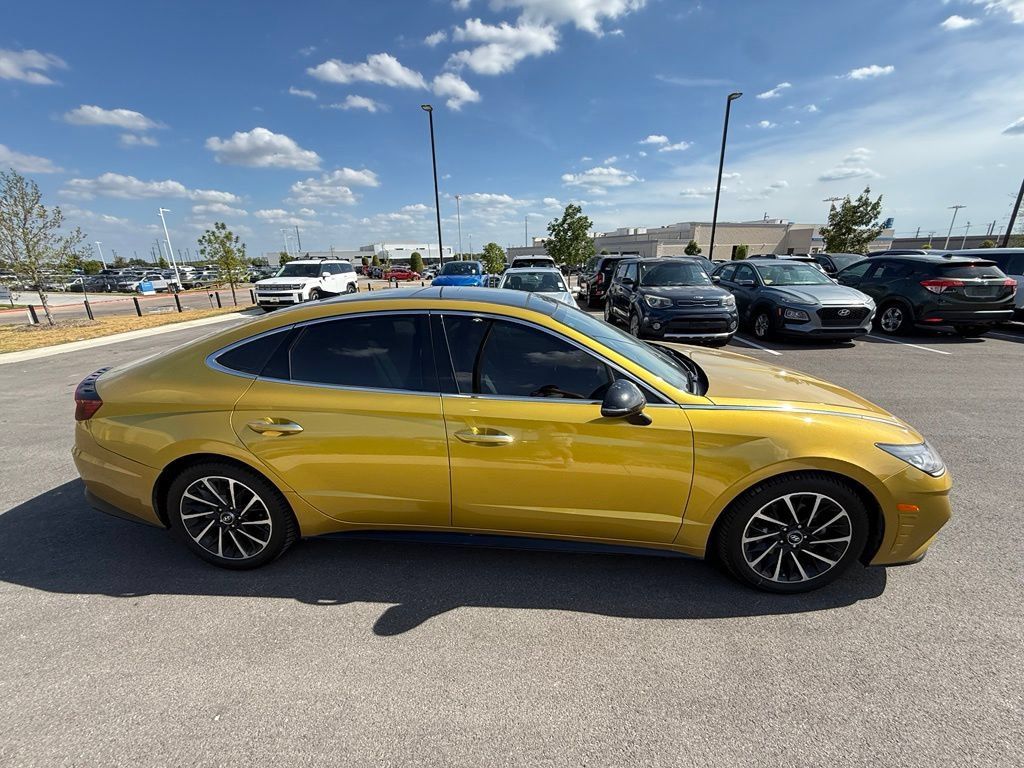 Used 2020 Hyundai Sonata SEL Plus w/ Tech Package FWD image 3