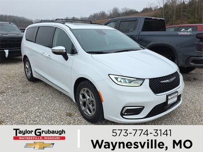 Used 2023 Chrysler Pacifica Limited