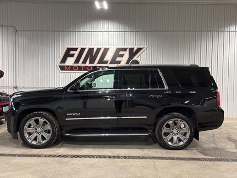 Used 2016 GMC Yukon Denali image 1