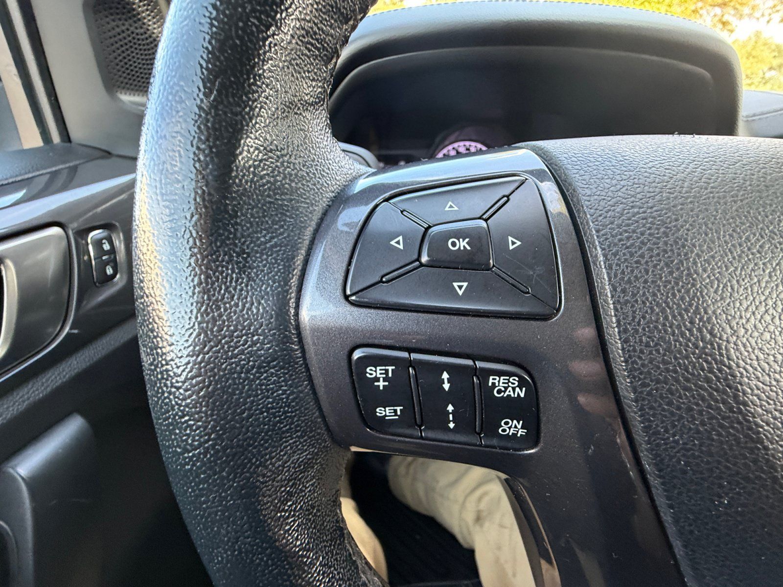 Used 2020 Ford Ranger Lariat w/ Technology Package RWD image 26