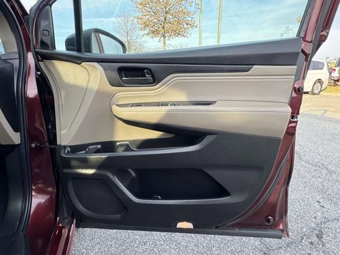 Used 2019 Honda Odyssey Touring image 8