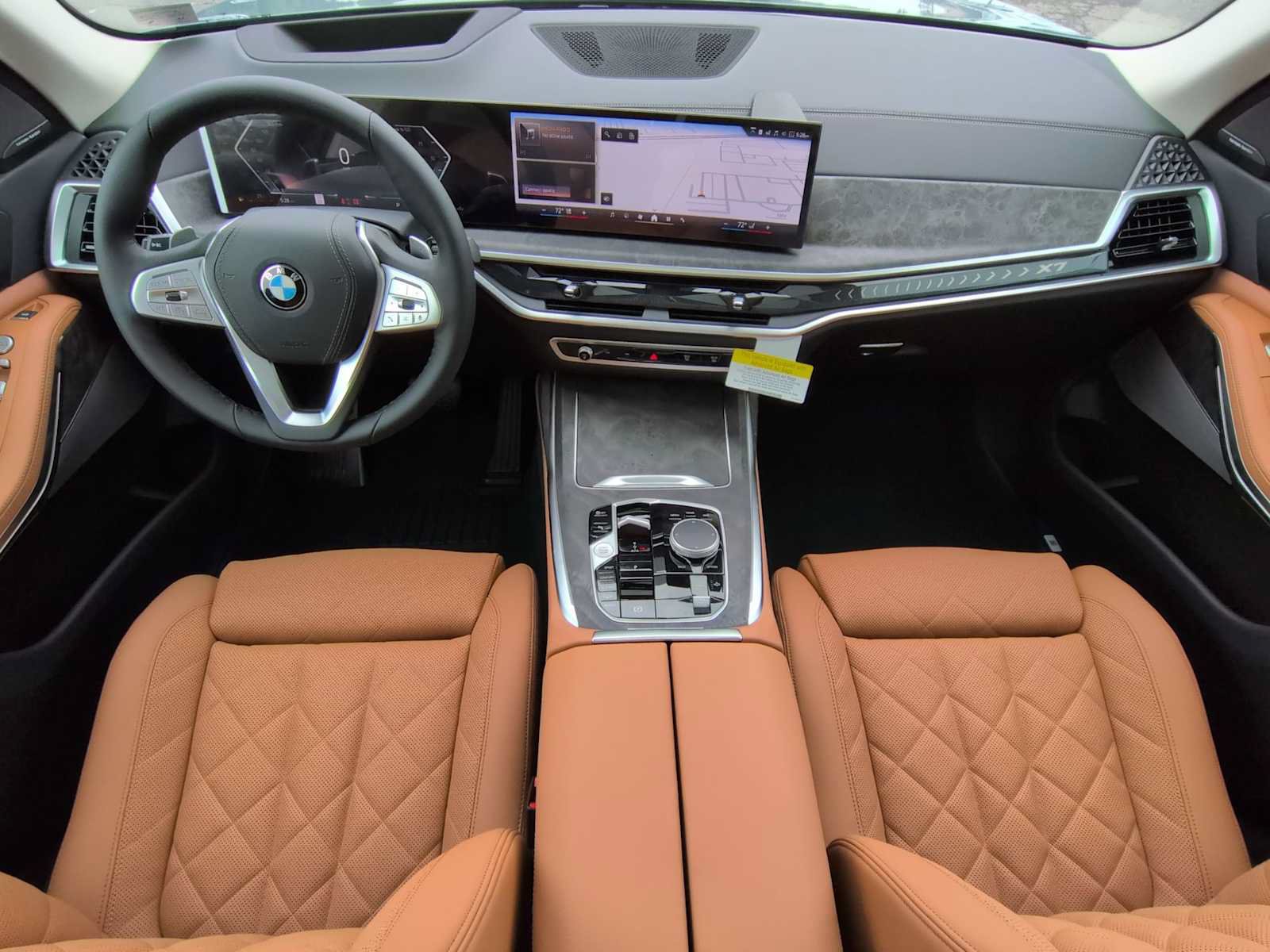 Used 2027 BMW X7 xDrive40i AWD/4WD image 16