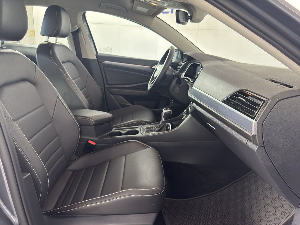 Used 2022 Volkswagen Jetta SE FWD image 40