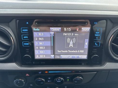 Used 2017 Toyota Tacoma TRD Off-Road image 20