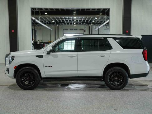 Used 2022 GMC Yukon AT4 image 8