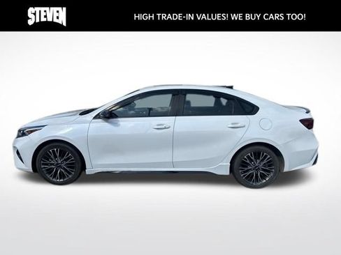Used 2024 Kia Forte GT-Line w/ GT-Line Premium Package FWD image 3