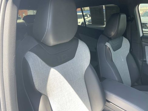 Certified 2023 Volkswagen ID.4 Pro RWD image 29