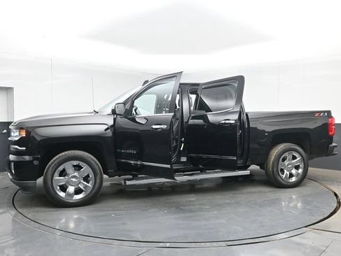Used 2018 Chevrolet Silverado 1500 LTZ Z71 w/ LTZ Plus Package AWD/4WD image 49