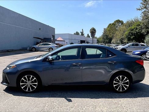 Certified 2017 Toyota Corolla SE w/ SE Premium Package FWD image 7