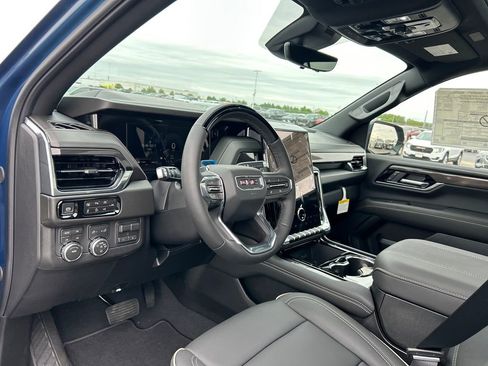 New 2026 GMC Yukon XL Elevation w/ Elevation Premium Package AWD/4WD image 18