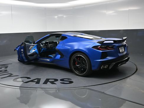 Used 2022 Chevrolet Corvette Stingray Premium Cpe w/ Z51 Performance Package RWD image 34