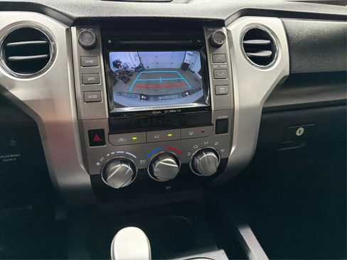 Used 2017 Toyota Tundra SR5 w/ SR5 Upgrade Package image 20