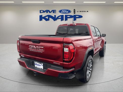 Used 2024 GMC Canyon AT4 w/ Technology Package image 9