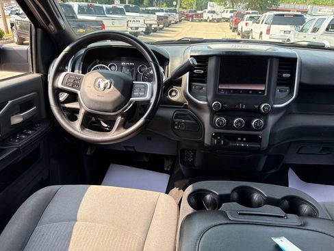 Used 2022 RAM 2500 Big Horn AWD/4WD image 10