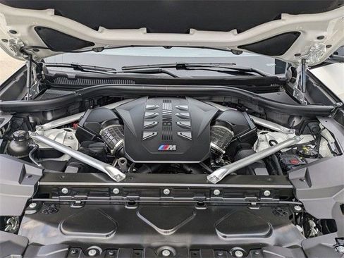 Used 2024 BMW X5 M60i w/ Climate Comfort Package image 12