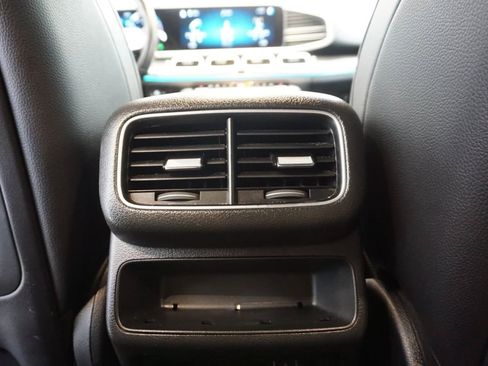 Used 2020 Mercedes-Benz GLE 350 4MATIC image 19
