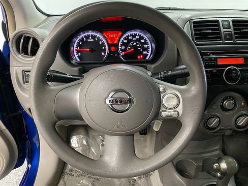 Used 2013 Nissan Versa SV image 24