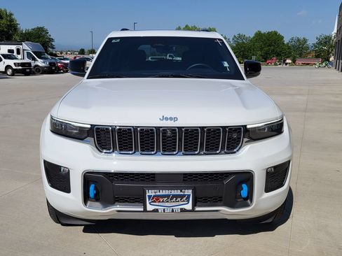 Used 2025 Jeep Grand Cherokee Overland w/ Advanced Protech Group III AWD/4WD image 5