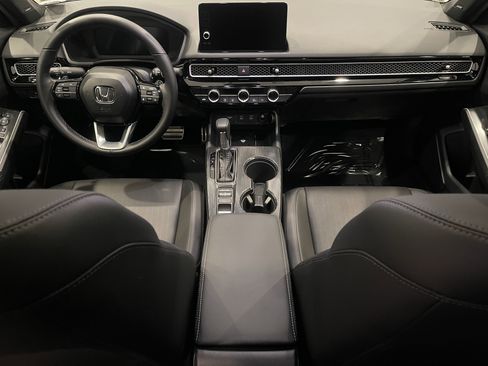 Used 2025 Honda Civic Sport image 17