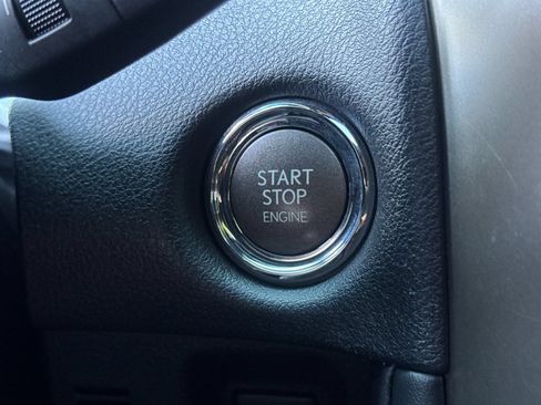Used 2021 Lexus GX 460 Premium w/ Accessory Package AWD/4WD image 23