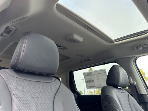 New 2026 Kia Carnival SX Prestige image 18