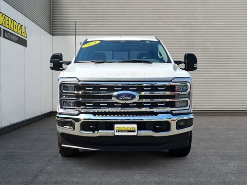 Used 2024 Ford F350 Lariat w/ Camper Package AWD/4WD image 8