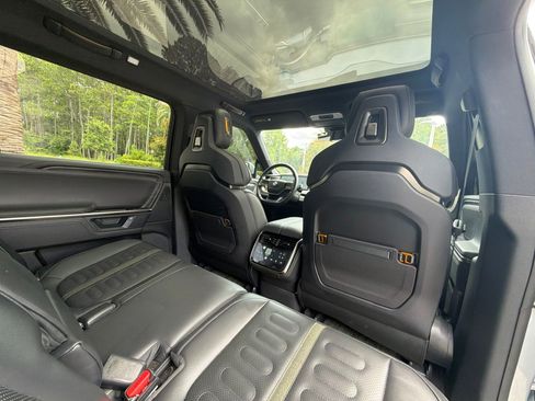 Used 2025 Rivian R1S Adventure AWD/4WD image 25