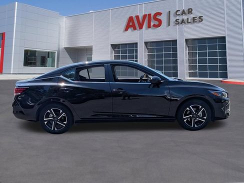 Used 2025 Nissan Sentra SV FWD image 5