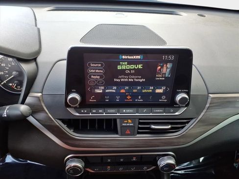 Used 2023 Nissan Altima 2.5 SV image 17