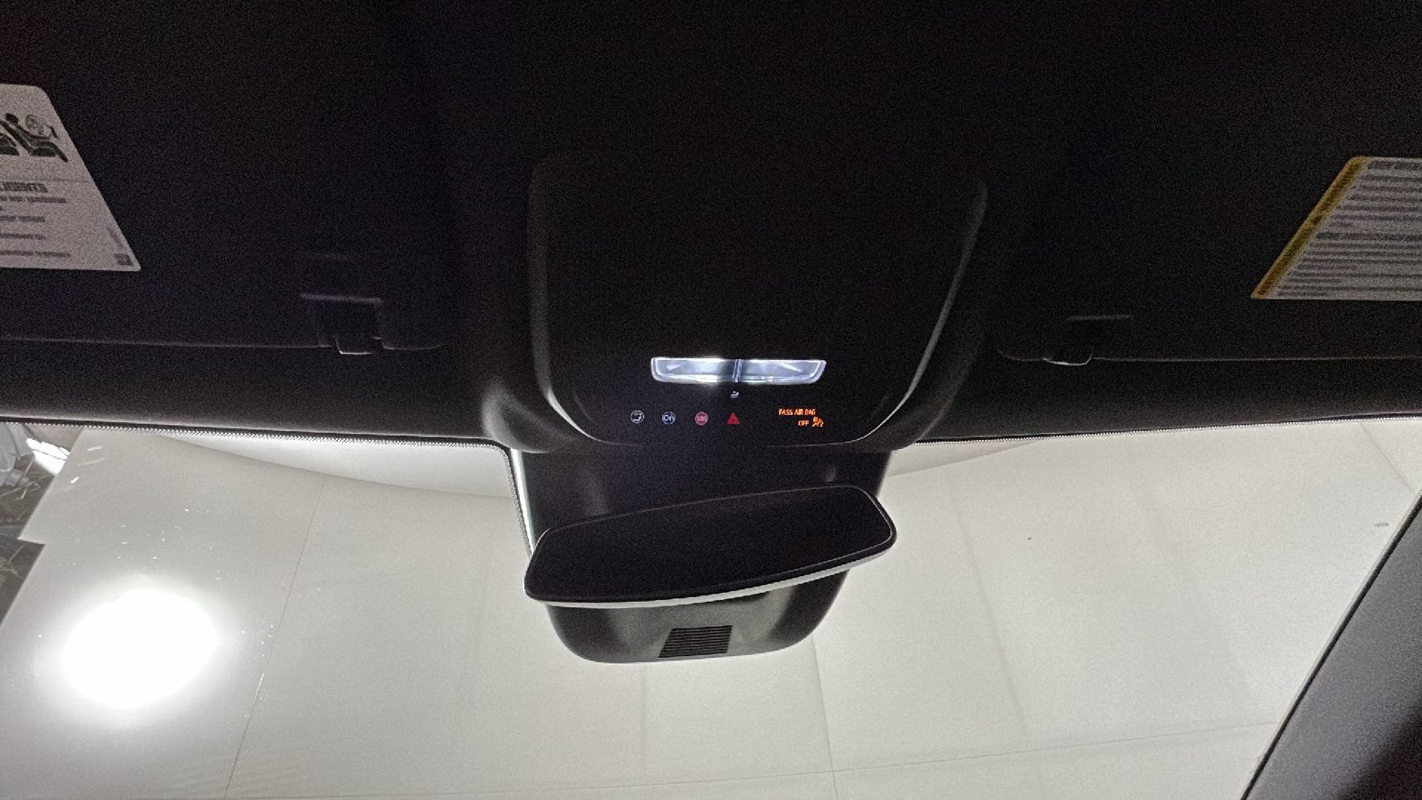 Used 2024 Chevrolet Equinox EV RS FWD image 30