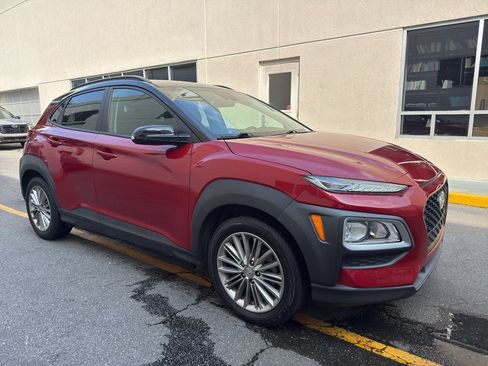 Used 2021 Hyundai Kona SEL FWD image 4