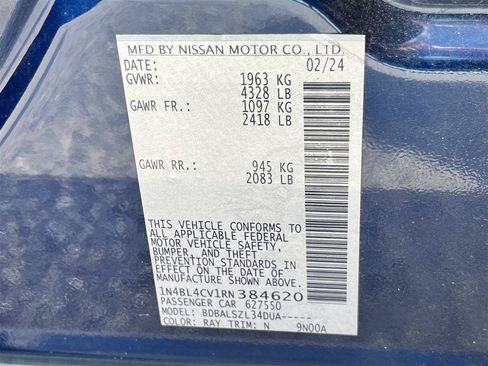 Used 2024 Nissan Altima 2.5 SR FWD image 12